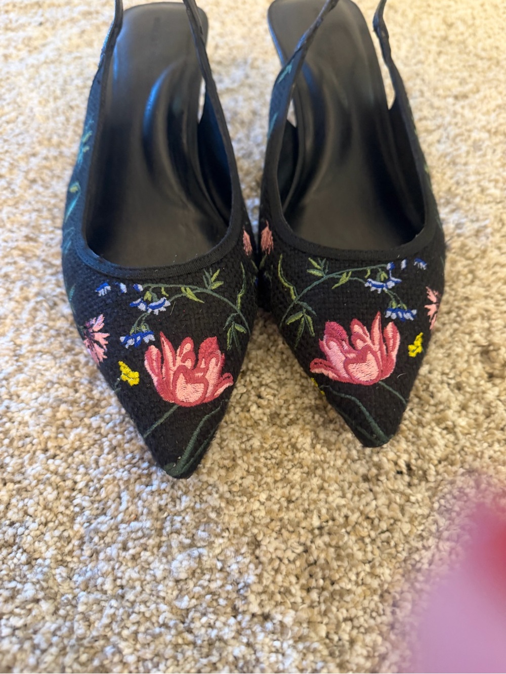 Women's Black Embroidered Pointed-Toe Slingback Heels